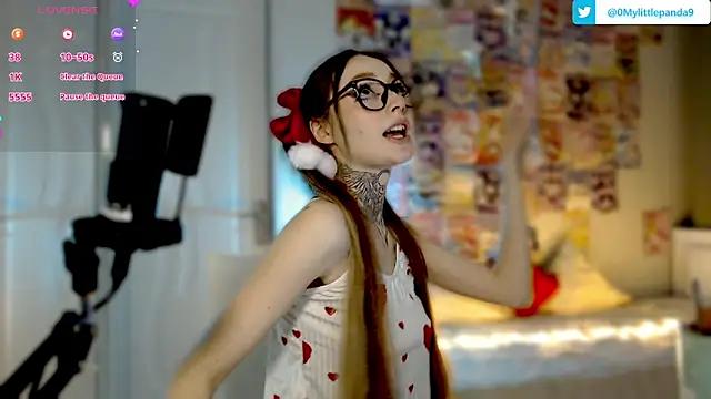 Check-out your craziest wishes with our pick of gaming cams models, featuring big knockers, round tails and tight twats.