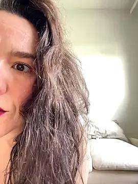 MilkyHoneyLullabies from StripChat is Freechat