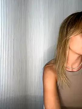 Milla__one from StripChat is Freechat