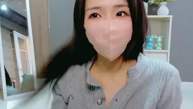 Photos of Mimi-Dreammood from StripChat is Freechat