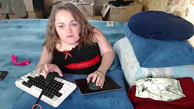 Check-out your craziest wishes with our pick of gaming cams models, featuring big knockers, round tails and tight twats.