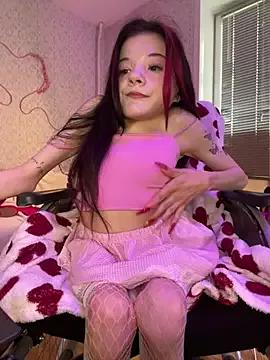 Check-out your craziest wishes with our pick of gaming cams models, featuring big knockers, round tails and tight twats.