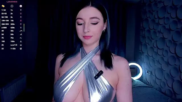 MinnieHiness from StripChat is Freechat