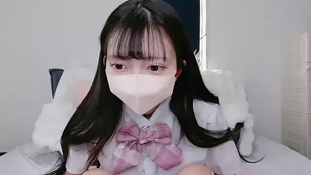 Photos of Mirai_oO16Oo from StripChat is Freechat