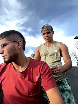 mirallesandbig from StripChat is Freechat