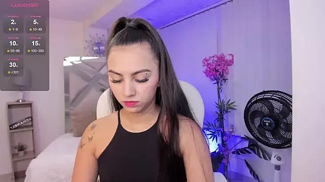Mirandaa_ker from StripChat is Freechat