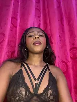 MirandaRizzo from StripChat is Freechat