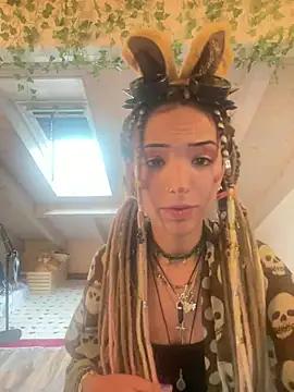 Photos of MirasPhantasie from StripChat is Freechat