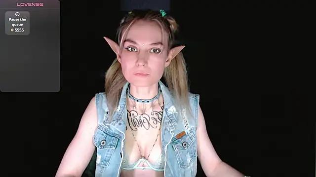 Check-out your craziest wishes with our pick of gaming cams models, featuring big knockers, round tails and tight twats.