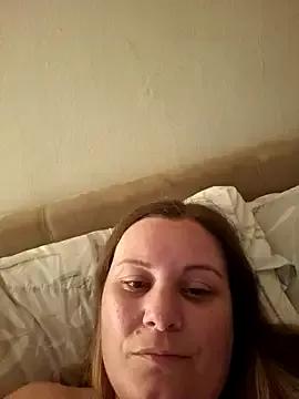 Miss-ShelbyXX from StripChat is Freechat