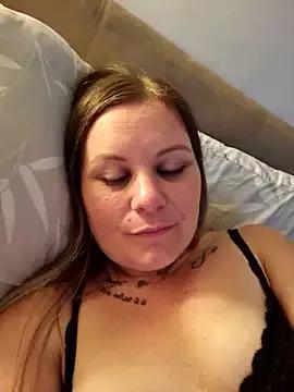 Miss-ShelbyXX from StripChat is Freechat
