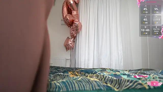 Check-out your craziest wishes with our pick of gaming cams models, featuring big knockers, round tails and tight twats.