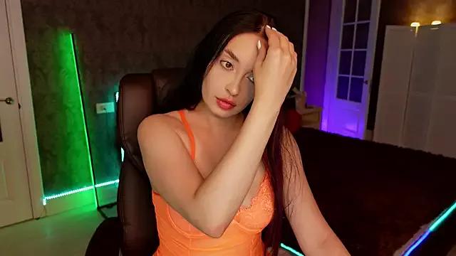 Check-out your craziest wishes with our pick of gaming cams models, featuring big knockers, round tails and tight twats.