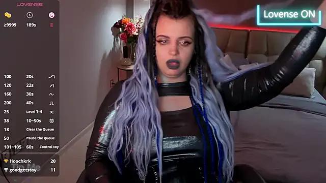 Check-out your craziest wishes with our pick of gaming cams models, featuring big knockers, round tails and tight twats.