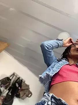 Miss_Perla from StripChat is Freechat