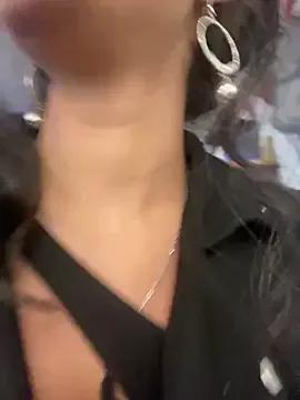 Miss_Perla from StripChat is Freechat