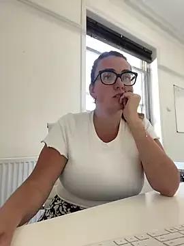 Miss_Stassi from StripChat is Freechat