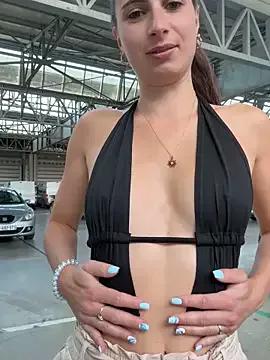 Check-out your craziest wishes with our pick of gaming cams models, featuring big knockers, round tails and tight twats.