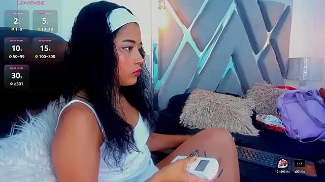 MissAmara from StripChat is Freechat
