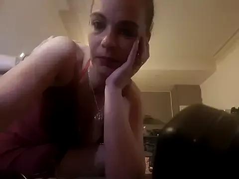 Misscoquine from StripChat is Freechat