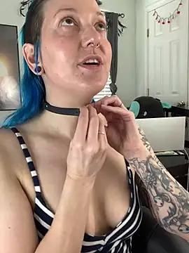 Check-out your craziest wishes with our pick of gaming cams models, featuring big knockers, round tails and tight twats.