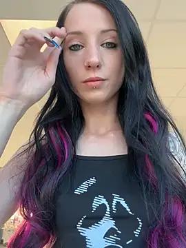 Check-out your craziest wishes with our pick of gaming cams models, featuring big knockers, round tails and tight twats.