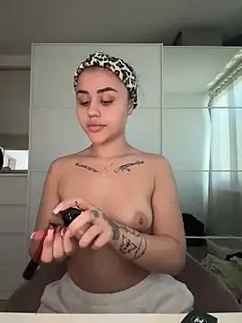 Check-out your craziest wishes with our pick of gaming cams models, featuring big knockers, round tails and tight twats.