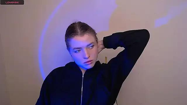 MissOliviaa_ from StripChat is Freechat