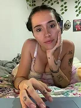 Check-out your craziest wishes with our pick of gaming cams models, featuring big knockers, round tails and tight twats.