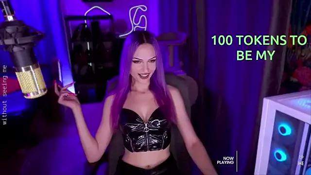 Check-out your craziest wishes with our pick of gaming cams models, featuring big knockers, round tails and tight twats.