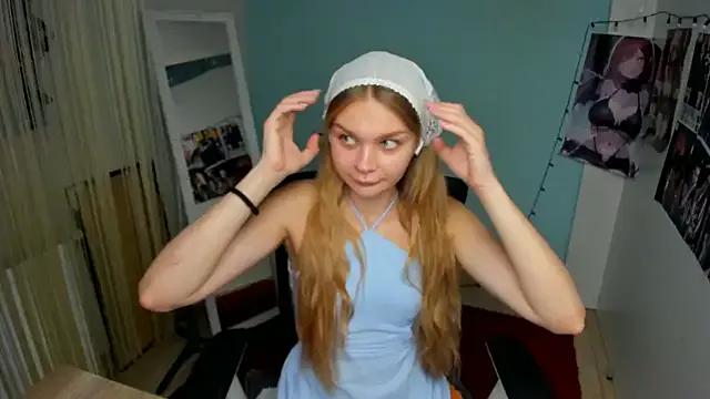 Check-out your craziest wishes with our pick of gaming cams models, featuring big knockers, round tails and tight twats.