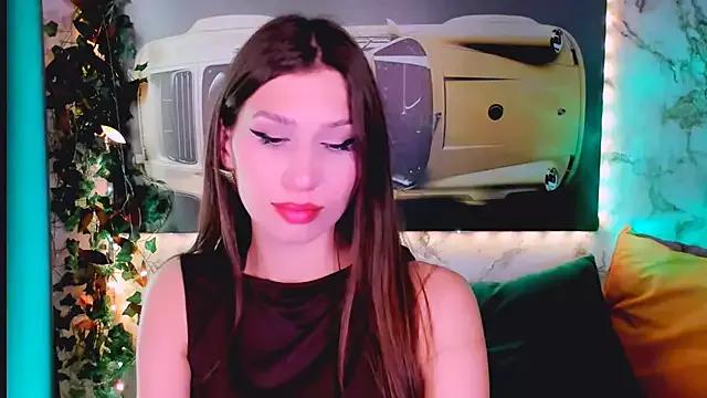 Check-out your craziest wishes with our pick of gaming cams models, featuring big knockers, round tails and tight twats.