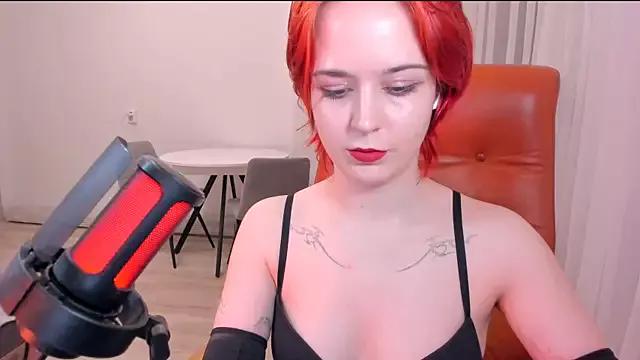 Check-out your craziest wishes with our pick of gaming cams models, featuring big knockers, round tails and tight twats.