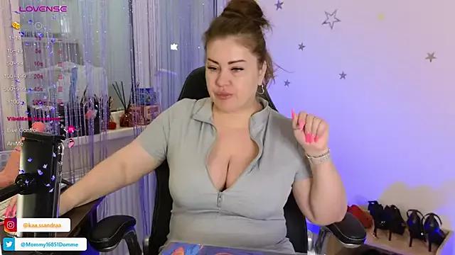 Check-out your craziest wishes with our pick of gaming cams models, featuring big knockers, round tails and tight twats.