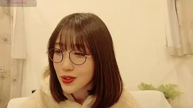 Photos of Momotaro-ch from StripChat is Freechat
