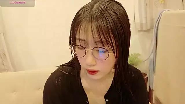 Photos of Momotaro-ch from StripChat is Freechat