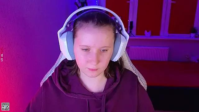 Check-out your craziest wishes with our pick of gaming cams models, featuring big knockers, round tails and tight twats.