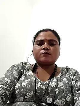 Monalisa22y from StripChat is Freechat