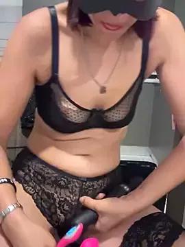 Monella96 from StripChat is Freechat