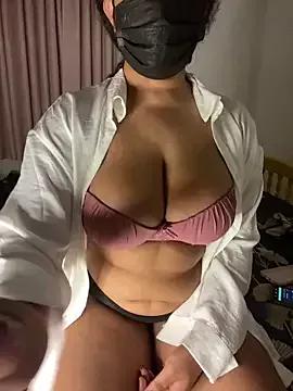 Monica__Bellucci__ from StripChat is Freechat
