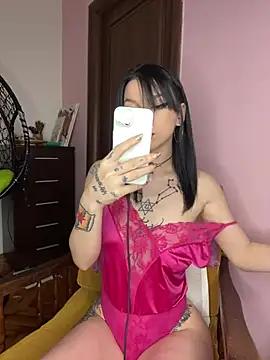 Check-out your craziest wishes with our pick of gaming cams models, featuring big knockers, round tails and tight twats.