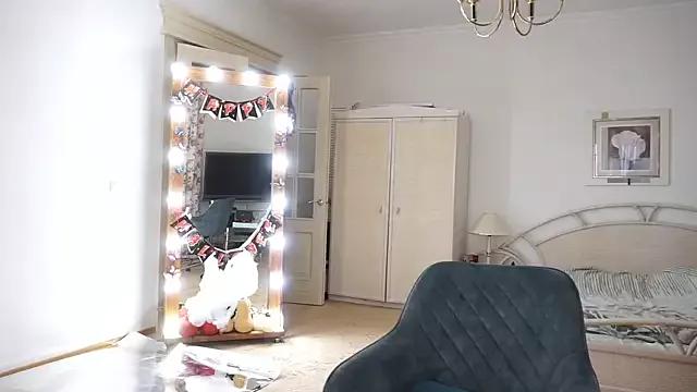 Check-out your craziest wishes with our pick of gaming cams models, featuring big knockers, round tails and tight twats.