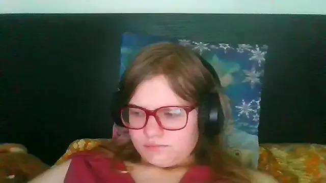 Moonolighta from StripChat is Freechat