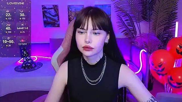Morana_Batt from StripChat is Freechat