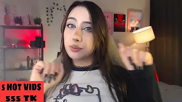 Check-out your craziest wishes with our pick of gaming cams models, featuring big knockers, round tails and tight twats.