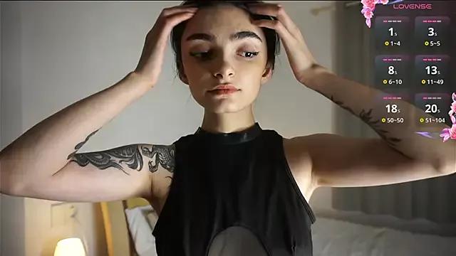 Check-out your craziest wishes with our pick of gaming cams models, featuring big knockers, round tails and tight twats.