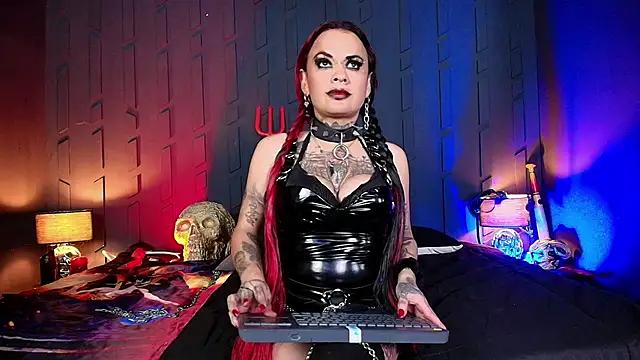 Check-out your craziest wishes with our pick of gaming cams models, featuring big knockers, round tails and tight twats.