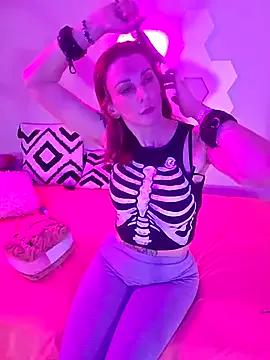 Check-out your craziest wishes with our pick of gaming cams models, featuring big knockers, round tails and tight twats.