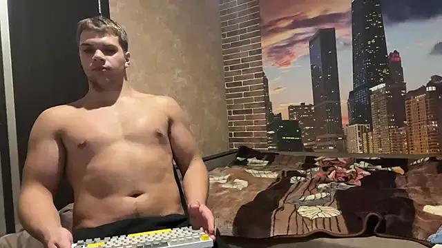 MusclePhantom from StripChat is Freechat