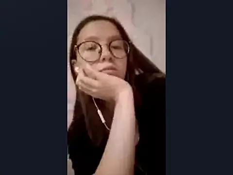 MycuuteEmma from StripChat is Freechat
